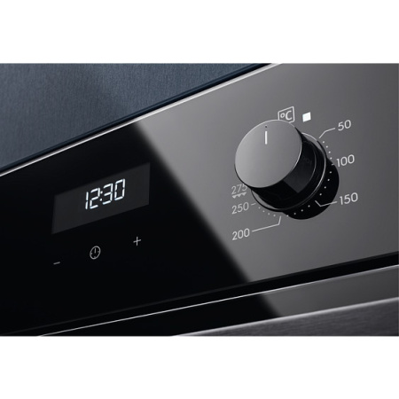Духовой шкаф ELECTROLUX OEE5C71Z