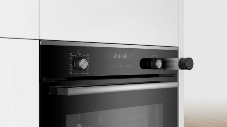 Духовой шкаф BOSCH HRG2382S1