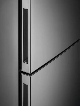 Холодильник ELECTROLUX LNT7ME36X3