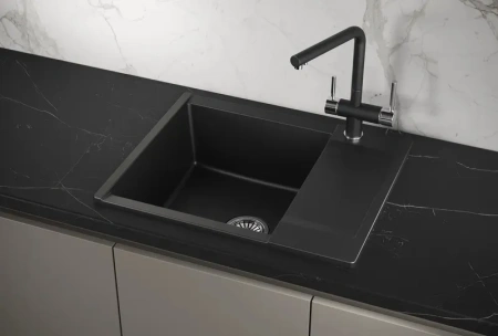 Кухонная мойка GRANULA ES-6202 шварц