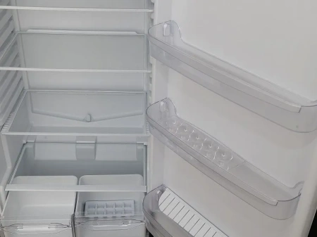 Холодильник INDESIT TIA 16 NG