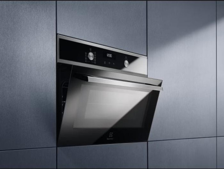 Духовой шкаф ELECTROLUX EVL6E40X