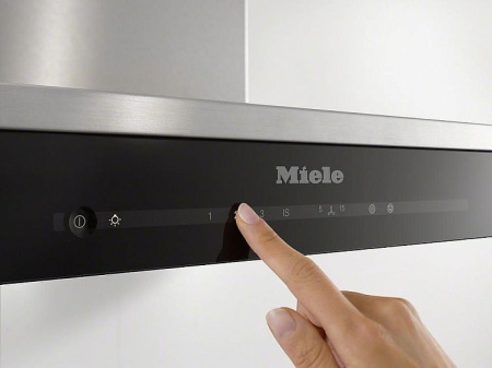 Вытяжка MIELE DA6690W EDST сталь CleanSteel