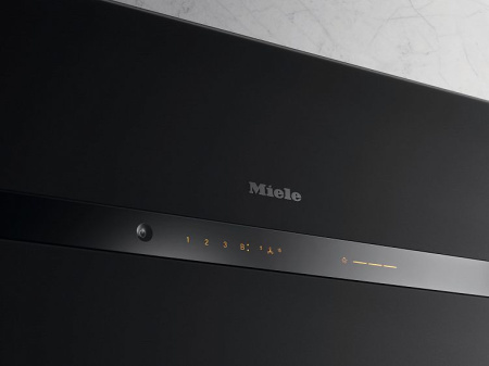 Вытяжка MIELE DA 9298 W Screen blbo Blackboard