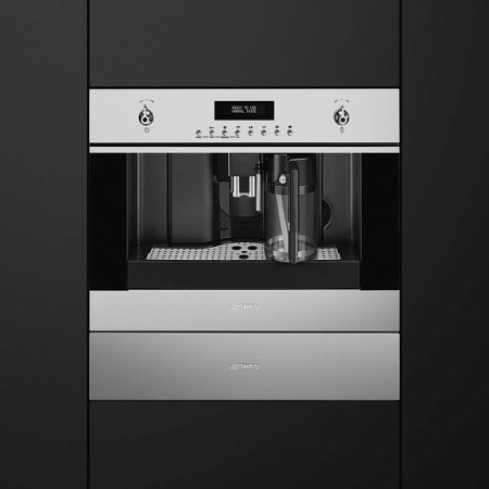 Встраиваемая кофемашина SMEG CMS6451X