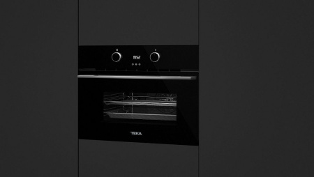 Компактный духовой шкаф TEKA HLC 844 C