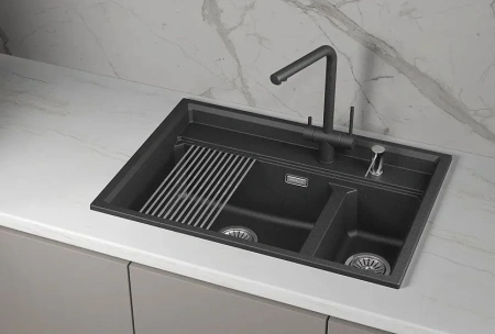 Кухонная мойка GRANULA KS-7302i черный