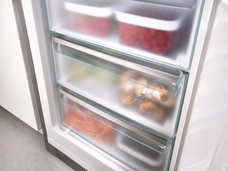 Холодильник MIELE KFN 28132