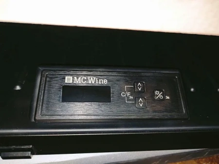 Винный шкаф MC WINE W35B