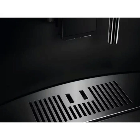 Кофемашина AEG NKC9N8T
