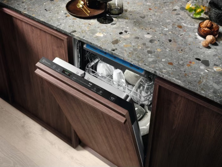 Посудомоечная машина ELECTROLUX KEQC3100L