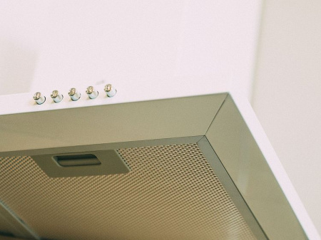 Вытяжка LEX BASIC 600 WHITE