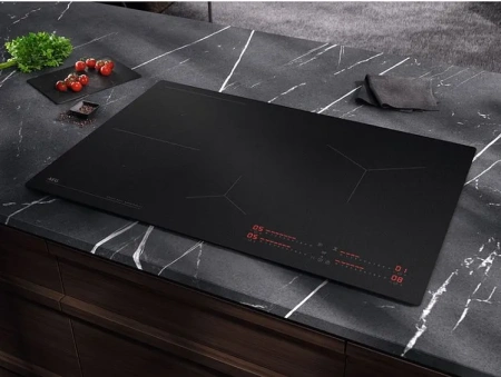 Варочная поверхность AEG TI84IB10IZ