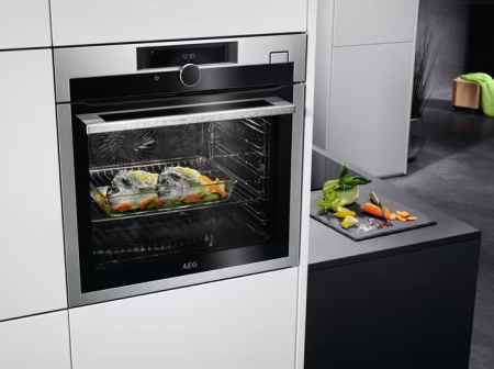 Духовой шкаф AEG BSE988330M