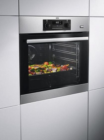 Духовой шкаф AEG BEB351010M