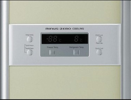 Холодильник  HITACHI r-m702 pu2 gs серебристый
