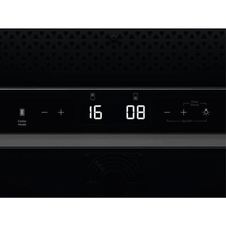 Винный шкаф ELECTROLUX EWUD040B8B
