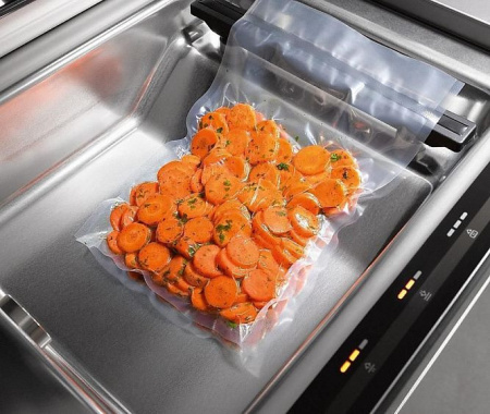 Вакуумный упаковщик Miele EVS 6114
