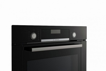 Духовой шкаф BOSCH HBG317BB0R