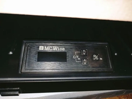 Винный шкаф MOBILECOMFORT W35B