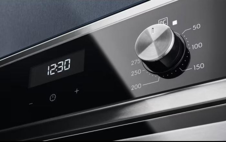 Духовой шкаф ELECTROLUX EOC5E70X