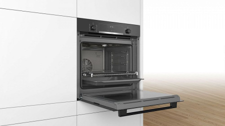 Духовой шкаф BOSCH HBG537EB0R
