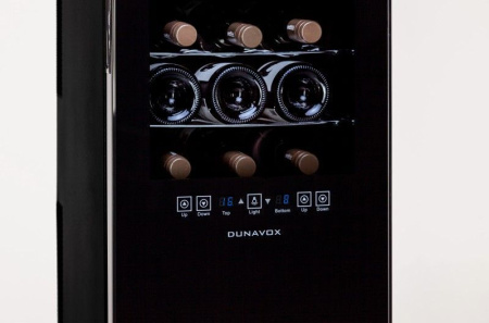 Винный шкаф DUNAVOX  thermo dx-24.68dsc