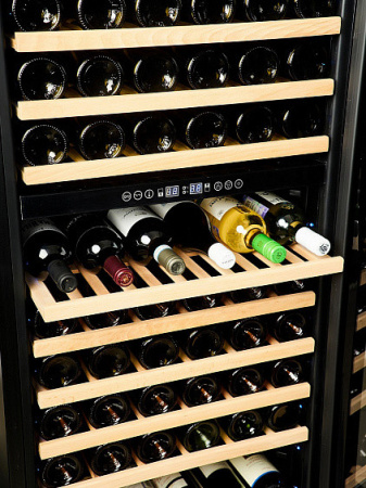Винный шкаф VINOSAFE VSN110AD