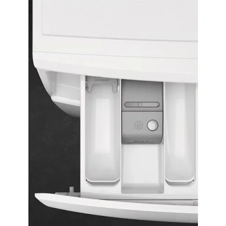 Стиральная машина AEG LFR73944FE
